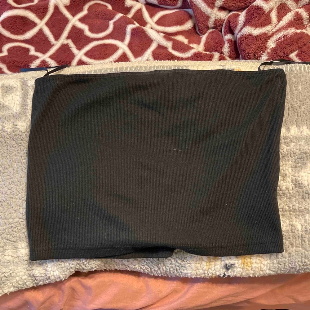 black tub top